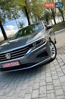 Седан Volkswagen Passat 2021 в Дніпрі