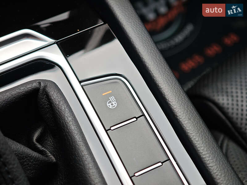 Универсал Volkswagen Passat 2018 в Луцке фото 47 Универсал Volkswagen Passat 2018 в Луцке