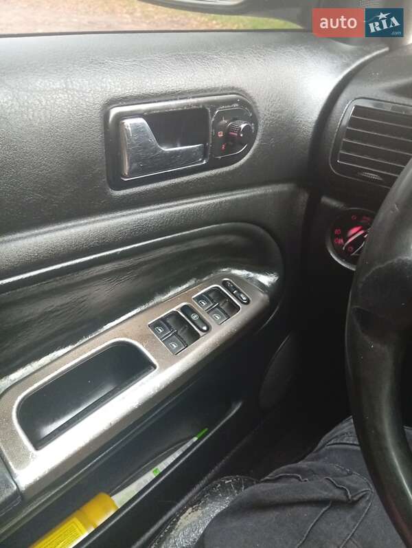 Универсал Volkswagen Passat 1998 в Павлограде