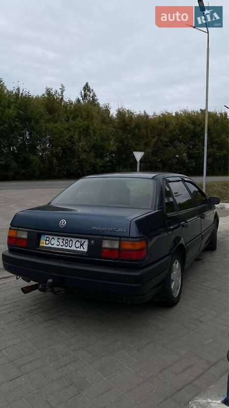 Седан Volkswagen Passat 1988 в Вишгороді