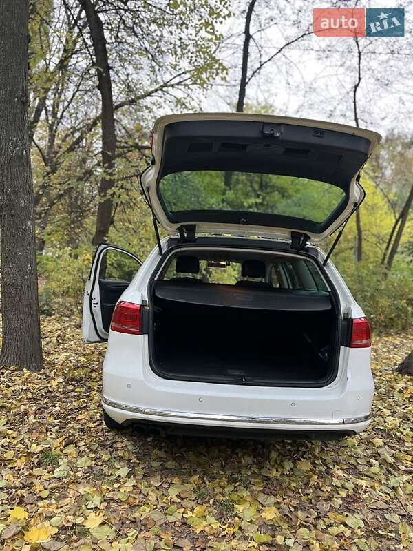 Универсал Volkswagen Passat 2013 в Киеве