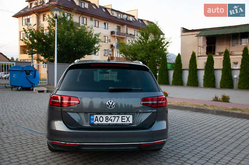 Універсал Volkswagen Passat 2016 в Ужгороді