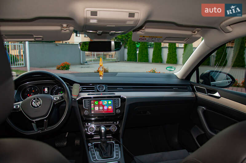 Універсал Volkswagen Passat 2016 в Ужгороді