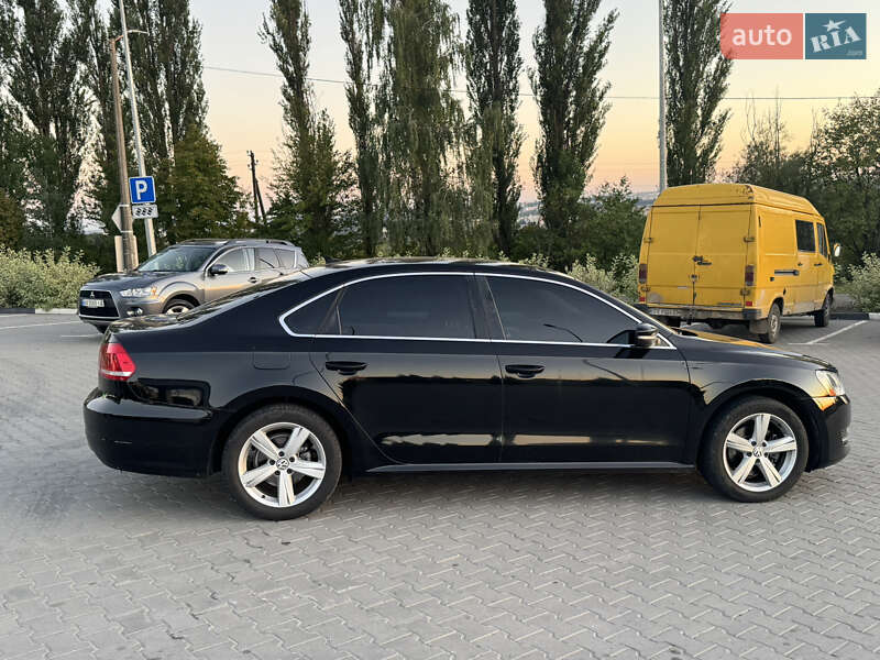 Седан Volkswagen Passat 2012 в Хмельницком