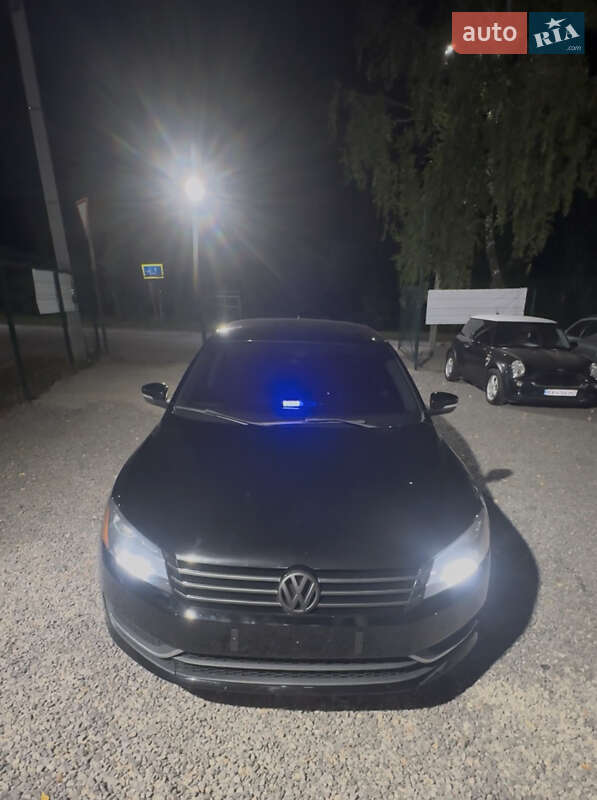 Седан Volkswagen Passat 2012 в Хмельницком