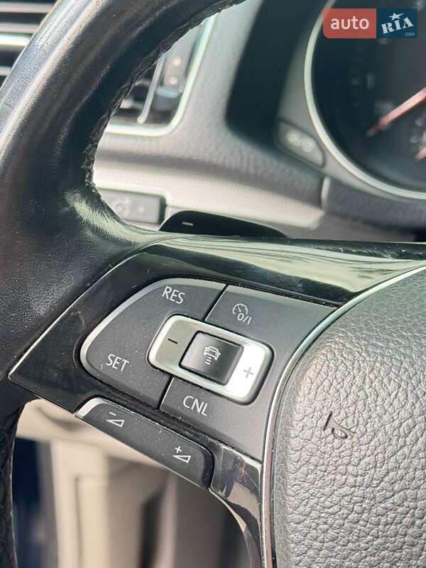 Седан Volkswagen Passat 2017 в Борисполе