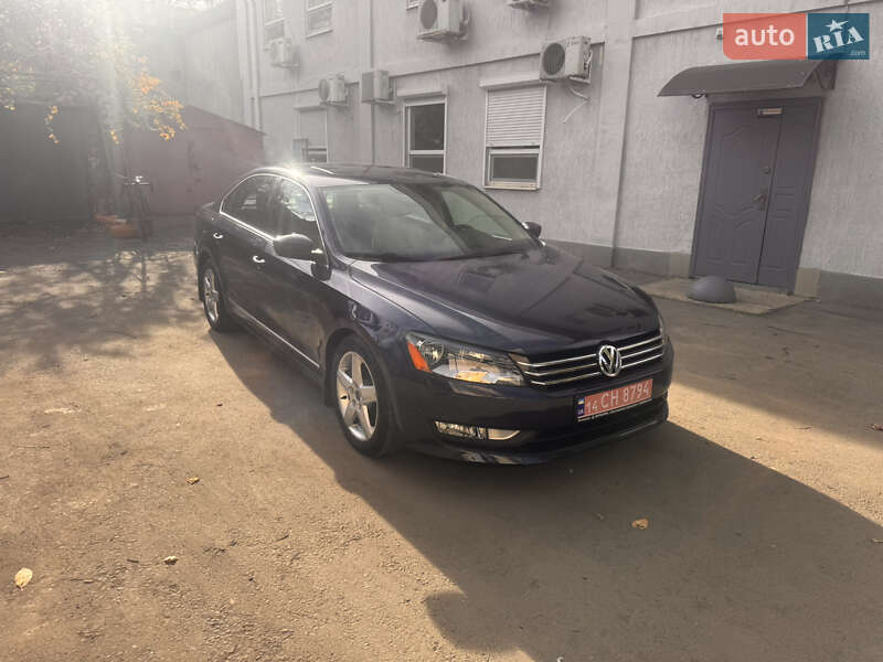 Седан Volkswagen Passat 2013 в Одессе фото 3 Седан Volkswagen Passat 2013 в Одессе