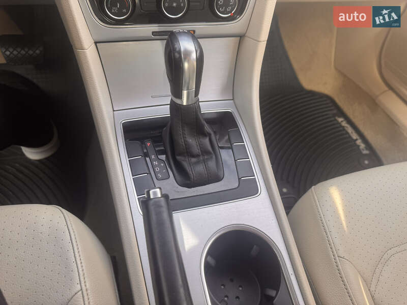 Седан Volkswagen Passat 2013 в Одессе фото 14 Седан Volkswagen Passat 2013 в Одессе