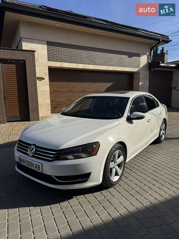 Volkswagen Passat 2011 Volkswagen Passat 2011