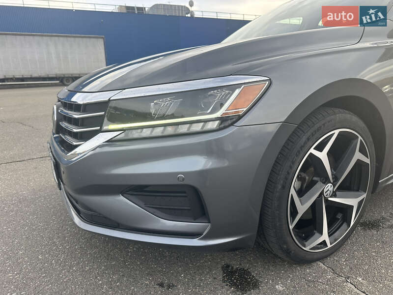 Седан Volkswagen Passat 2020 в Киеве