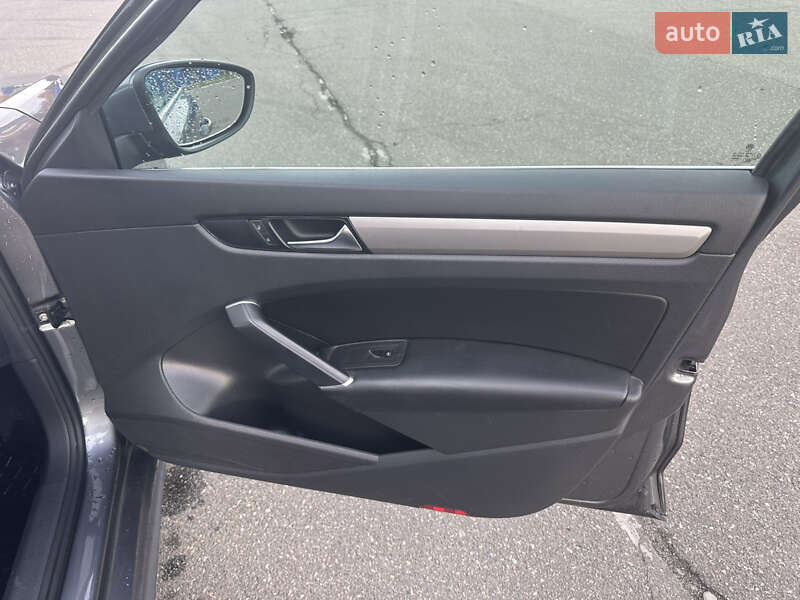 Седан Volkswagen Passat 2020 в Киеве