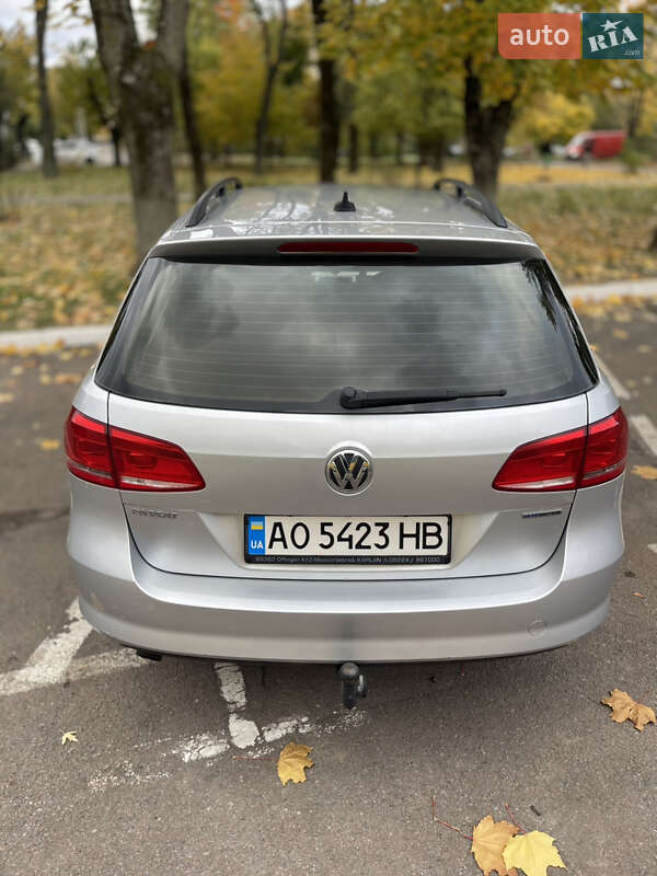 Универсал Volkswagen Passat 2013 в Ужгороде