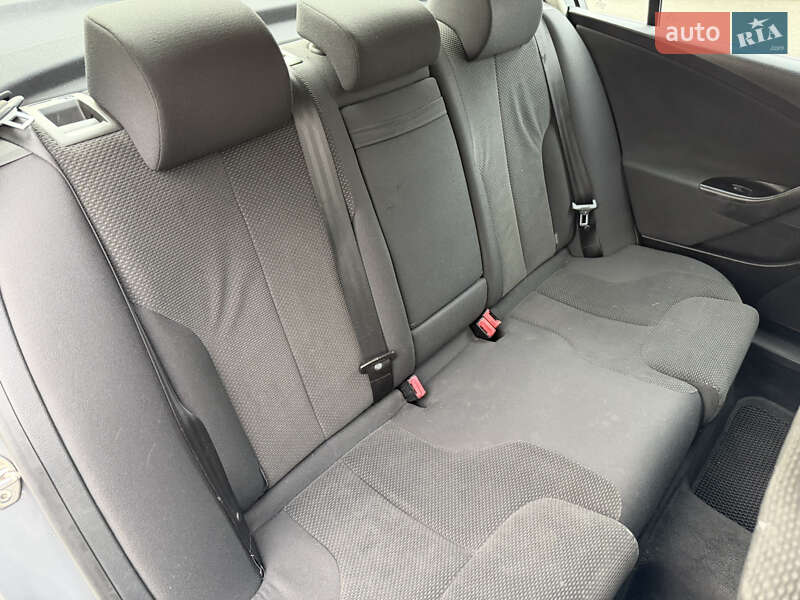 Седан Volkswagen Passat 2005 в Киеве