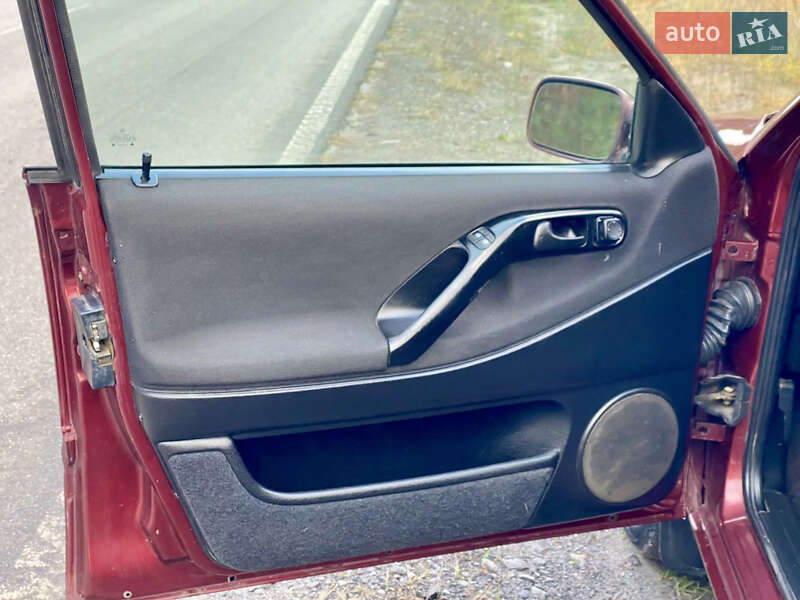 Універсал Volkswagen Passat 1996 в Харкові