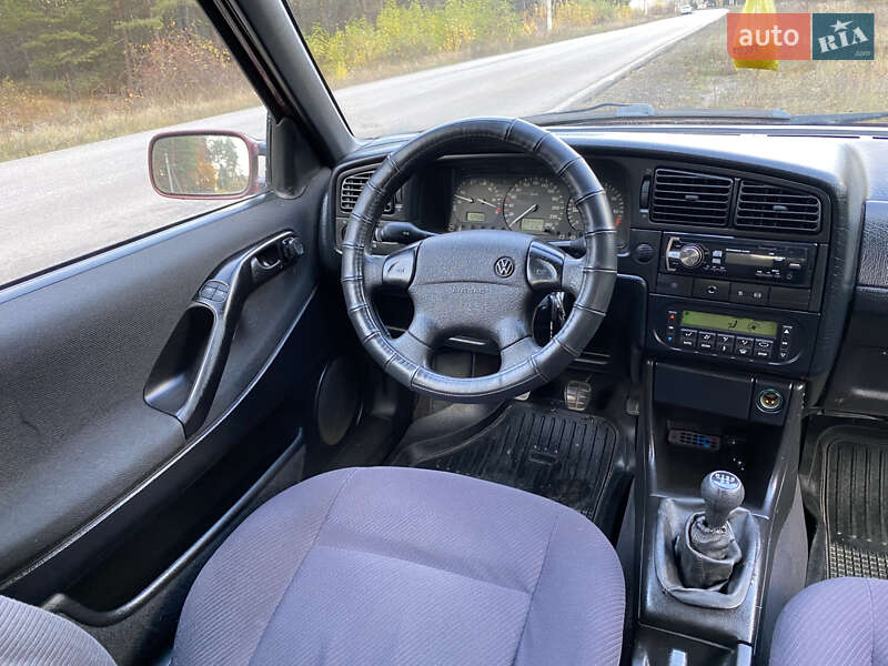 Універсал Volkswagen Passat 1996 в Харкові