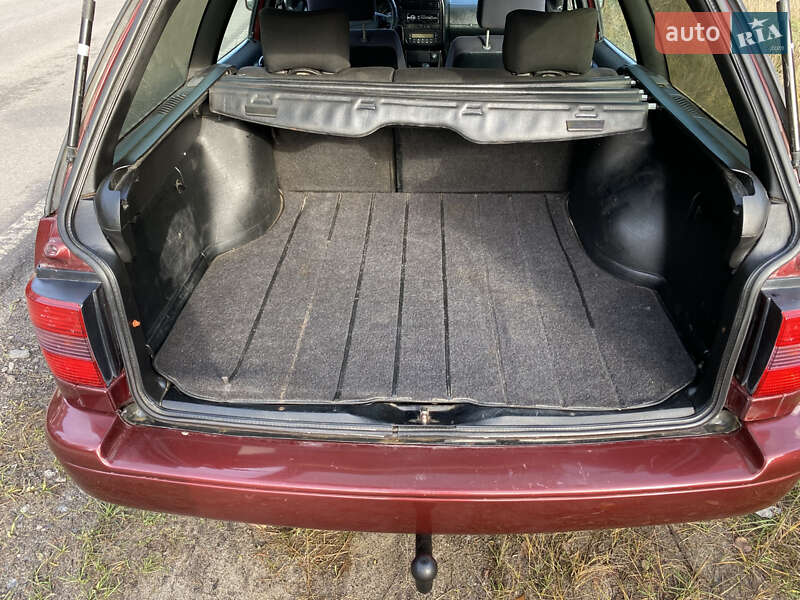 Універсал Volkswagen Passat 1996 в Харкові