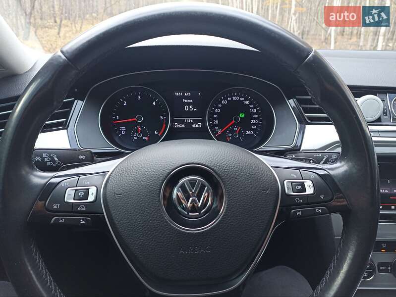 Универсал Volkswagen Passat 2016 в Радомышле