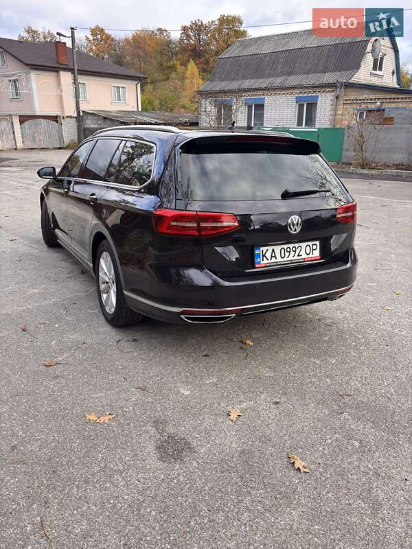 Универсал Volkswagen Passat 2018 в Киеве