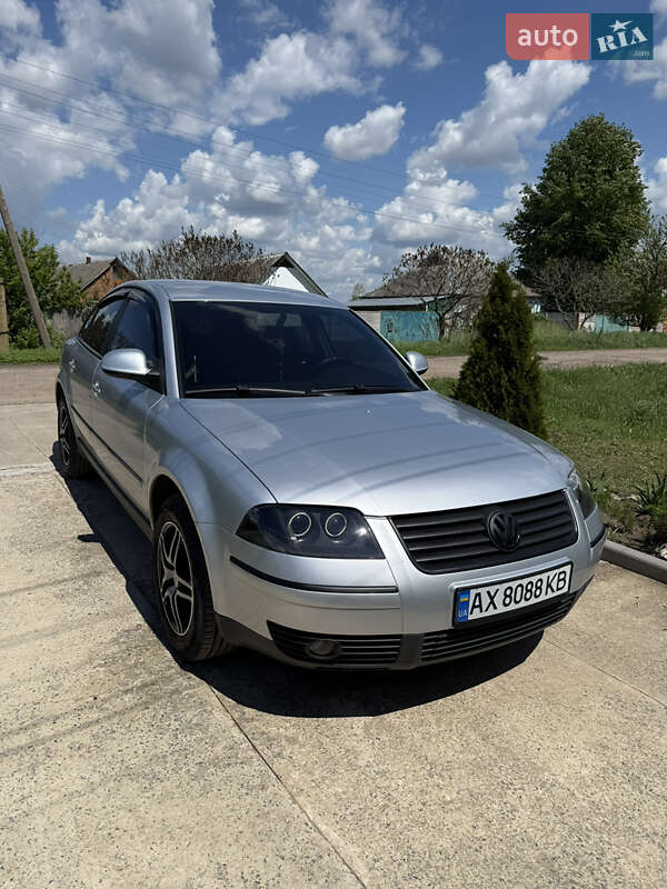 Седан Volkswagen Passat 2005 в Харькове