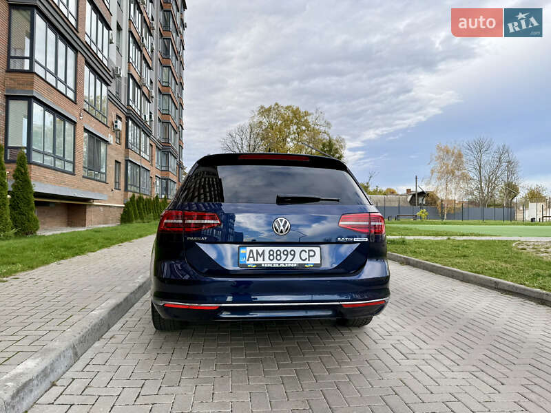 Універсал Volkswagen Passat 2017 в Житомирі