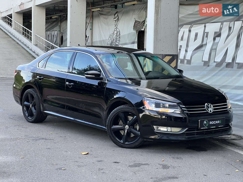 Седан Volkswagen Passat 2013 в Києві