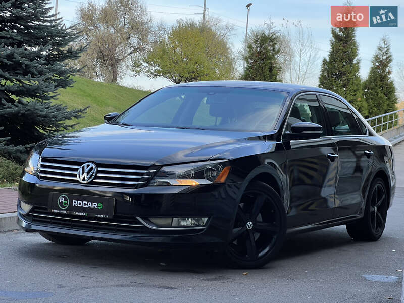 Седан Volkswagen Passat 2013 в Києві