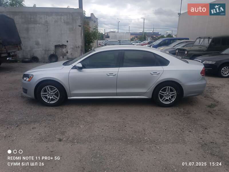 Седан Volkswagen Passat 2012 в Сумах