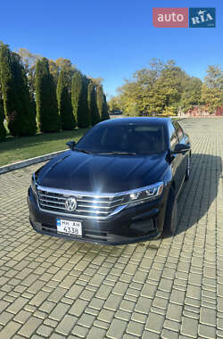Седан Volkswagen Passat 2021 в Одессе