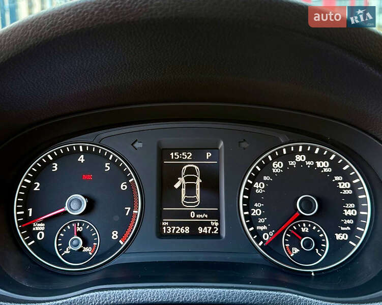 Седан Volkswagen Passat 2012 в Киеве