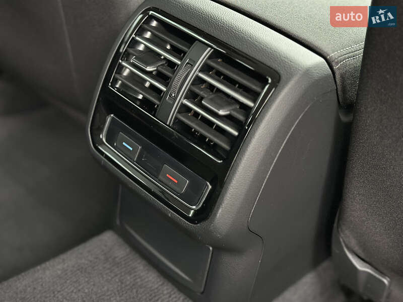 Универсал Volkswagen Passat 2018 в Дубно фото 36 Универсал Volkswagen Passat 2018 в Дубно