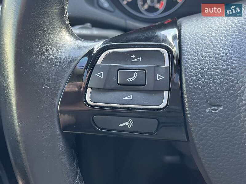 Седан Volkswagen Passat 2014 в Одесі