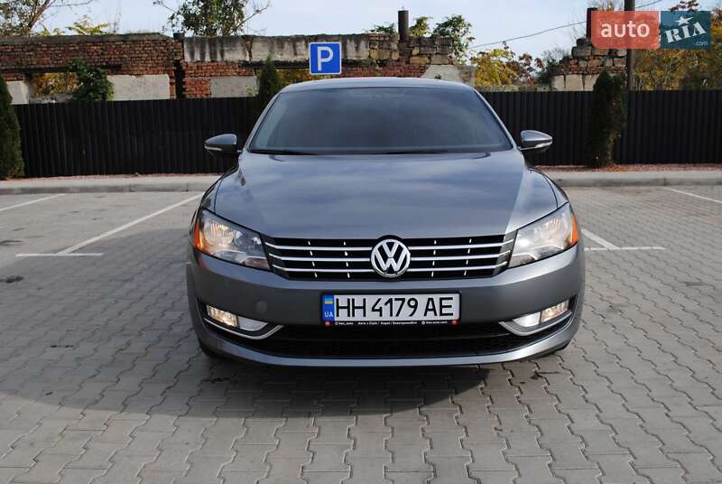 Седан Volkswagen Passat 2014 в Одесі