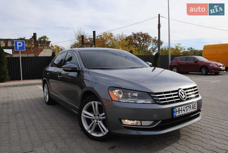Седан Volkswagen Passat 2014 в Одесі