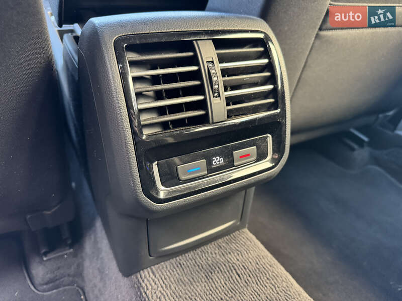 Універсал Volkswagen Passat 2015 в Луцьку