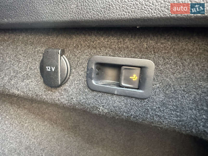 Універсал Volkswagen Passat 2015 в Луцьку