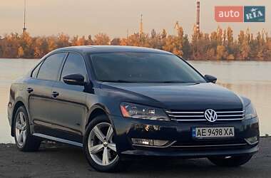 Седан Volkswagen Passat 2012 в Дніпрі