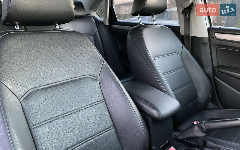 Седан Volkswagen Passat 2014 в Коломые фото 22 Седан Volkswagen Passat 2014 в Коломые