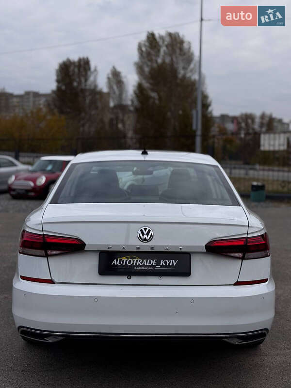 Седан Volkswagen Passat 2020 в Києві