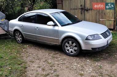 Седан Volkswagen Passat 2001 в Чернівцях