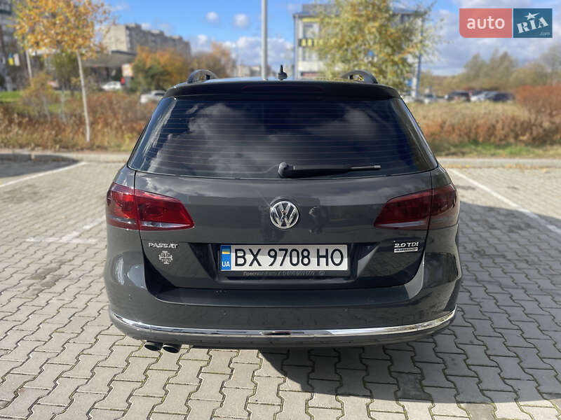 Універсал Volkswagen Passat 2012 в Хмельницькому