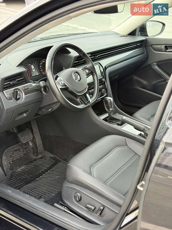 Седан Volkswagen Passat 2019 в Києві фото 30 Седан Volkswagen Passat 2019 в Києві