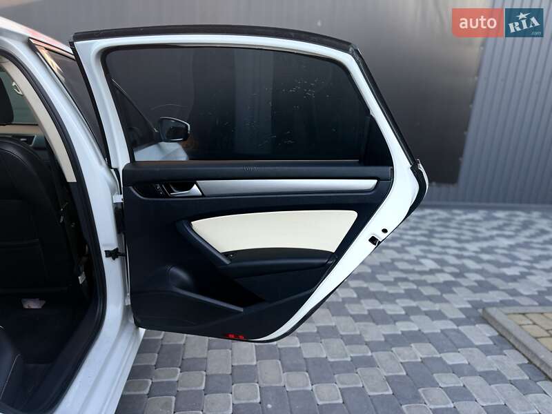 Седан Volkswagen Passat 2015 в Львові