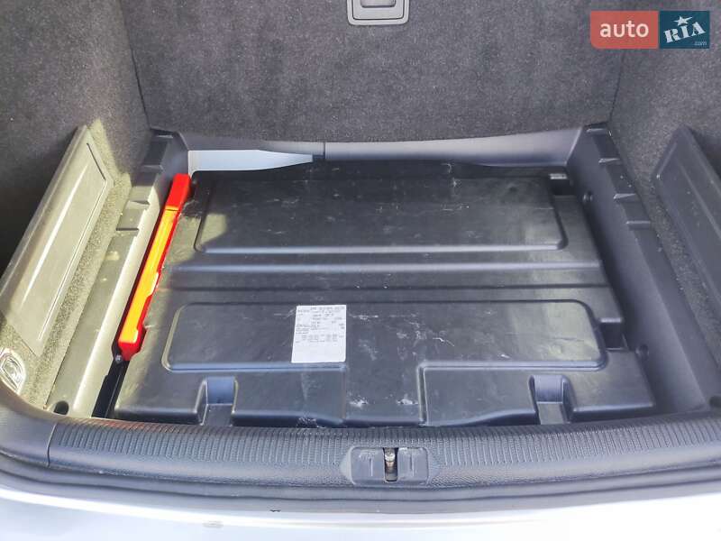 Универсал Volkswagen Passat 2012 в Одессе