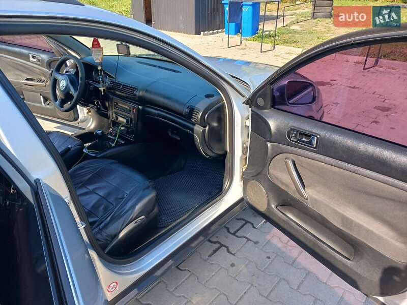 Універсал Volkswagen Passat 2000 в Галичі