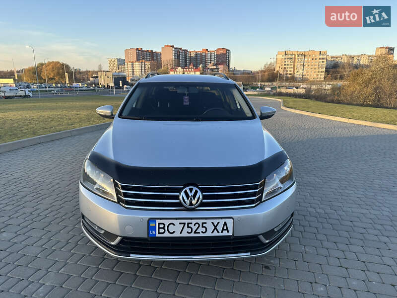 Универсал Volkswagen Passat 2012 в Львове
