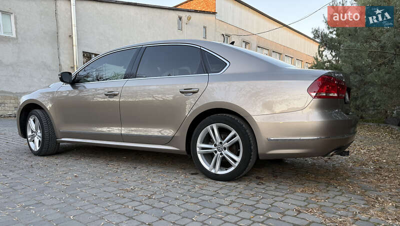 Седан Volkswagen Passat 2015 в Тернополі