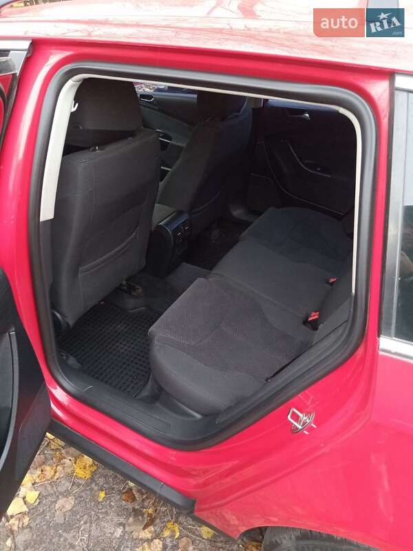 Универсал Volkswagen Passat 2006 в Кролевце фото 12 Универсал Volkswagen Passat 2006 в Кролевце