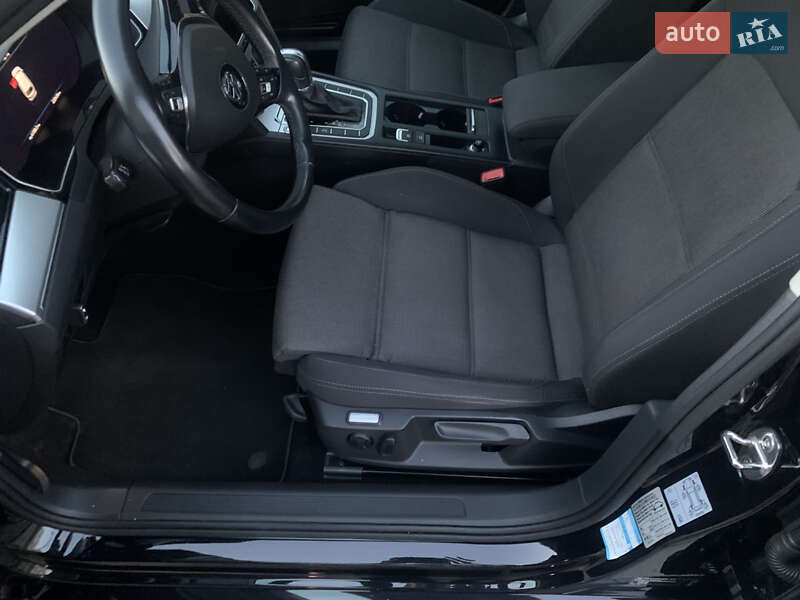 Універсал Volkswagen Passat 2019 в Стрию фото 24 Універсал Volkswagen Passat 2019 в Стрию