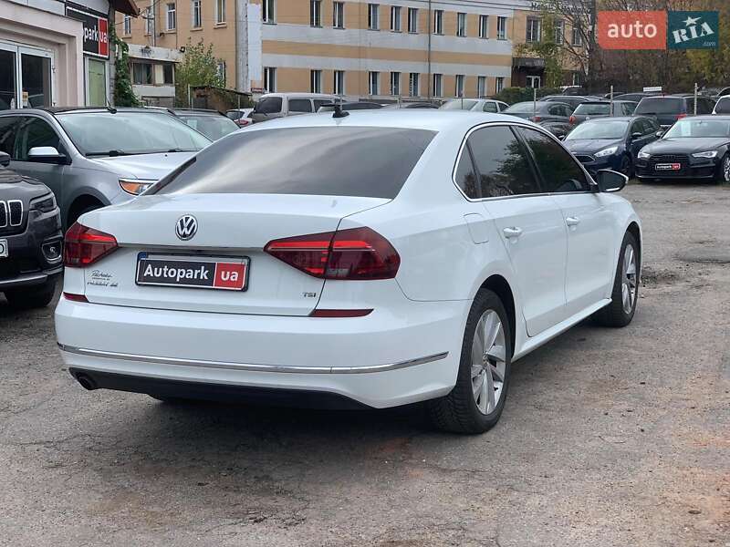 Седан Volkswagen Passat 2018 в Виннице