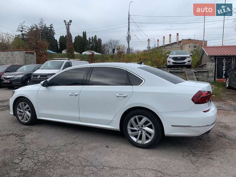 Седан Volkswagen Passat 2018 в Виннице